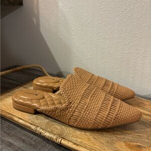 Birdies Tan Woven Women's Shoes leather interior gorgeous NEW size 9.5 women’s